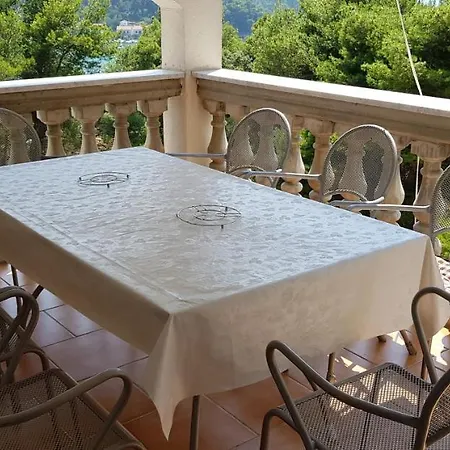 Апартаменты Vila Una Жуляна