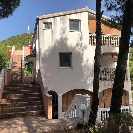 Vila Una Lägenhet *